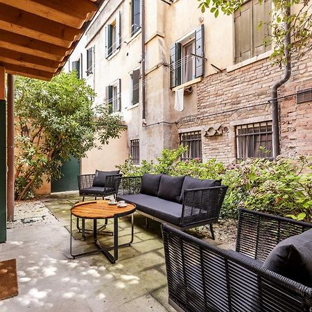 Ca' San Carlo Residence By Wonderful Italy Venedik Dış mekan fotoğraf