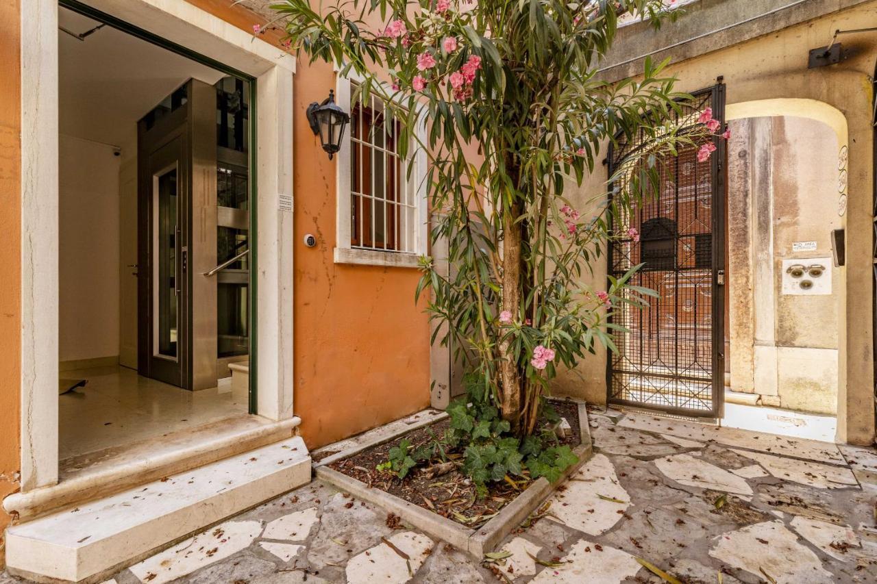 Ca' San Carlo Residence By Wonderful Italy Venedik Dış mekan fotoğraf